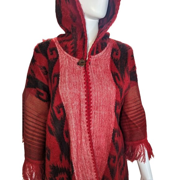 Red Western Style Poncho w/Fringe 100% Wool Boho Festive Handmade inEcuador OSFM - Picture 2 of 10